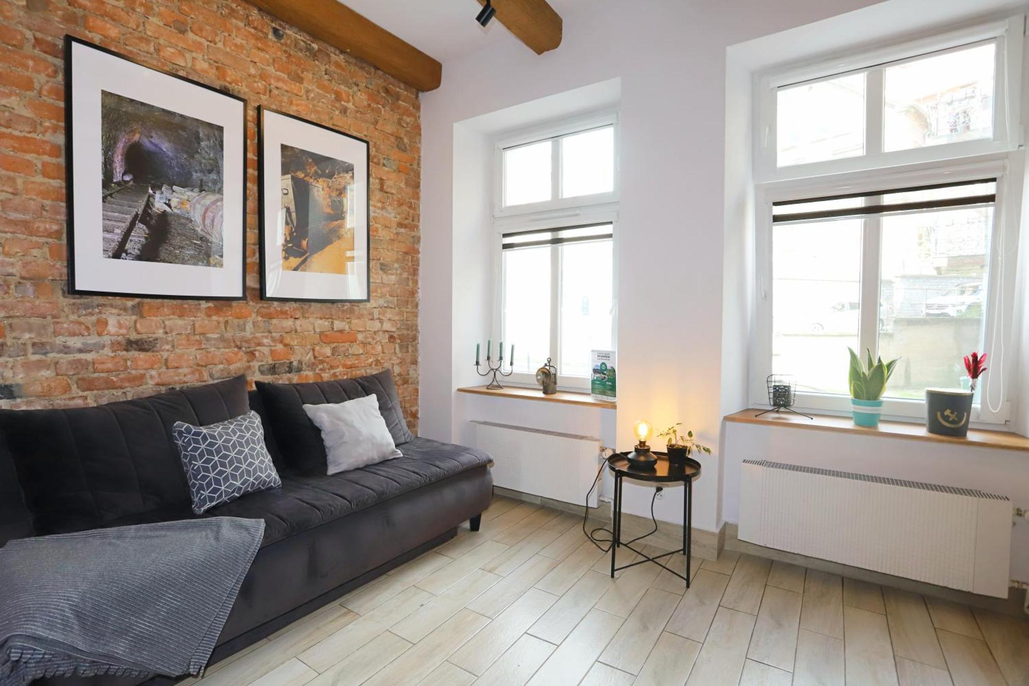 Apartament Gwarek 瓦乌布日赫 外观 照片